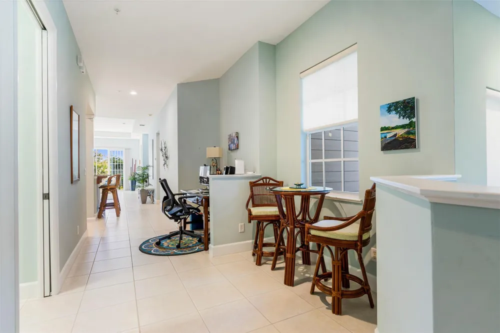 2320 Water Oak Court SW #123 Vero Beach, FL 32962