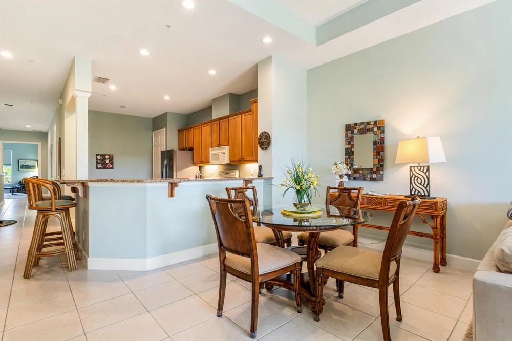 2320 Water Oak Court SW #123 Vero Beach, FL 32962