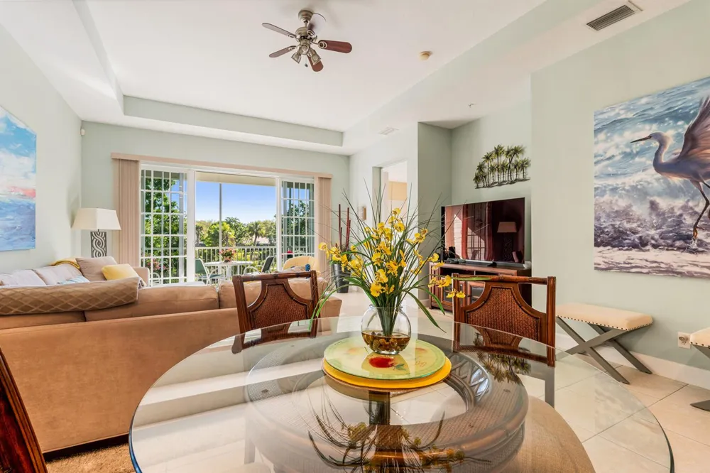 2320 Water Oak Court SW #123 Vero Beach, FL 32962