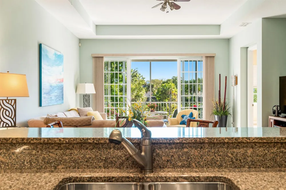 2320 Water Oak Court SW #123 Vero Beach, FL 32962