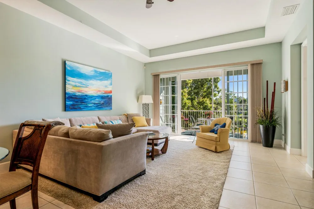 2320 Water Oak Court SW #123 Vero Beach, FL 32962