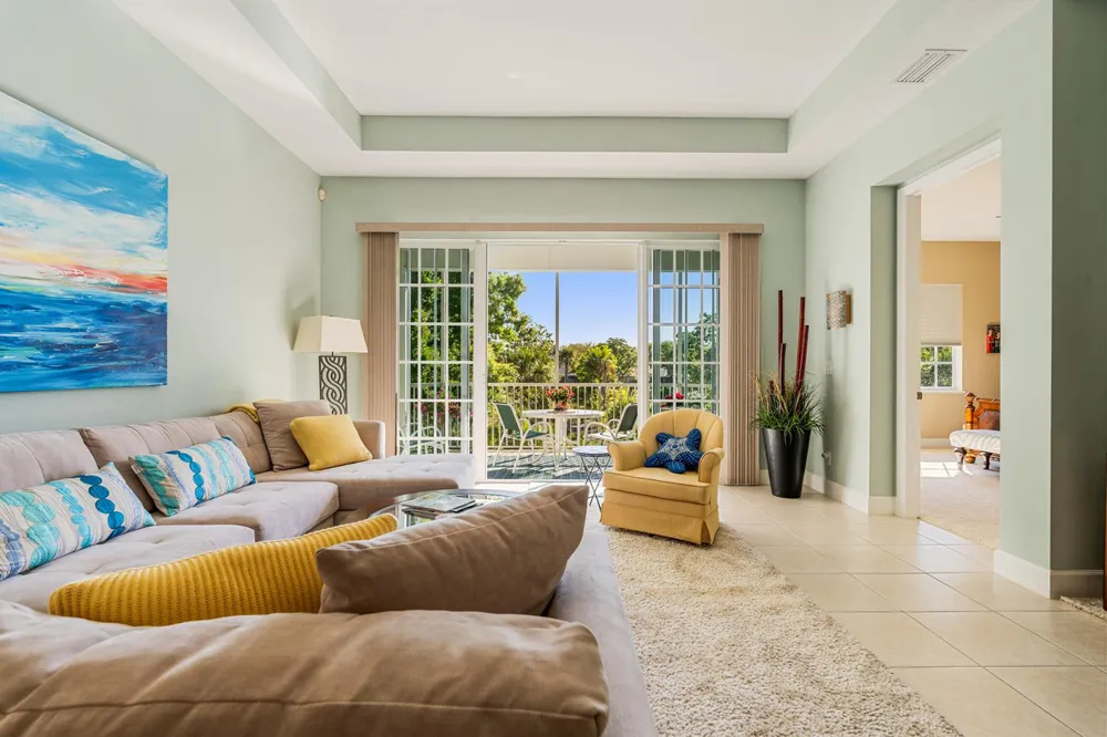 2320 Water Oak Court SW #123 Vero Beach, FL 32962