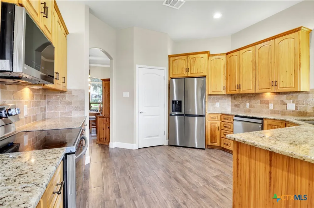 1446 Emily Lane Seguin, TX 78155