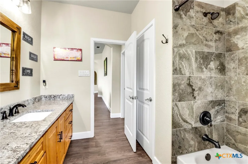 1446 Emily Lane Seguin, TX 78155