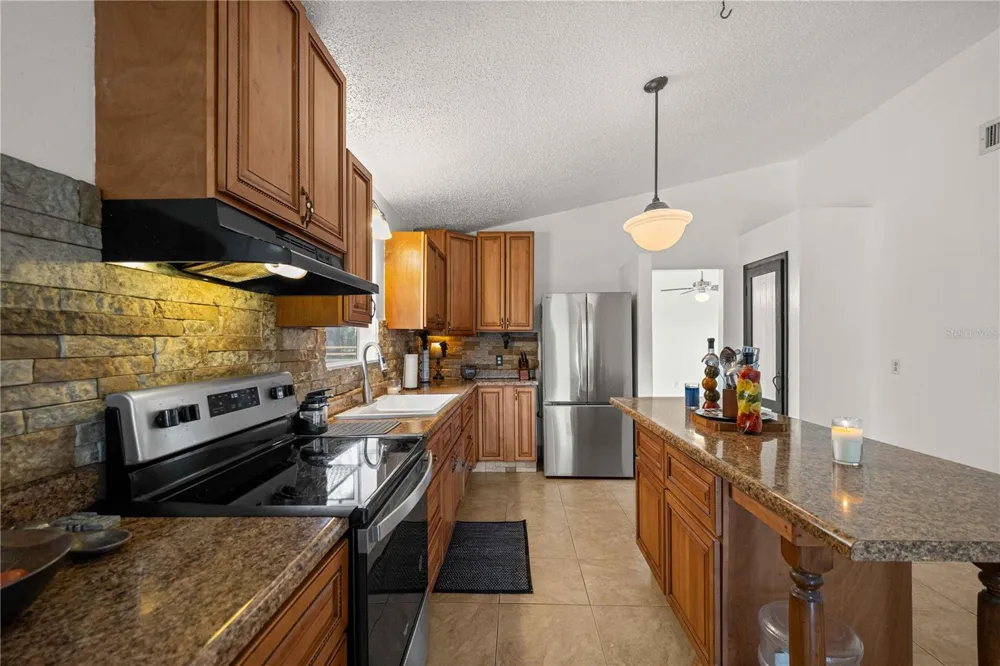 1890 NW 167TH PLACE Trenton, FL 32693