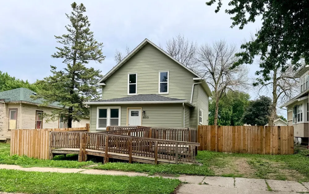 600 Strait Avenue Worthington, MN 56187