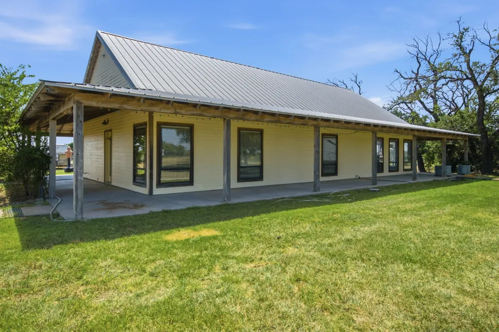 3624 County Road 398 Stephenville, TX 76401
