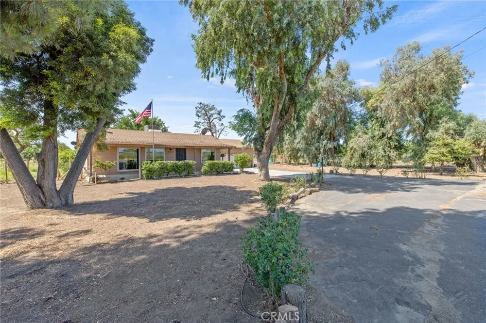 16565 Lacey Boulevard Lemoore, CA 93245