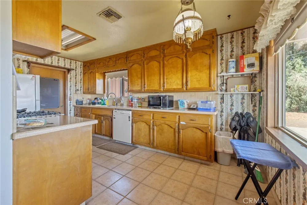 16565 Lacey Boulevard Lemoore, CA 93245