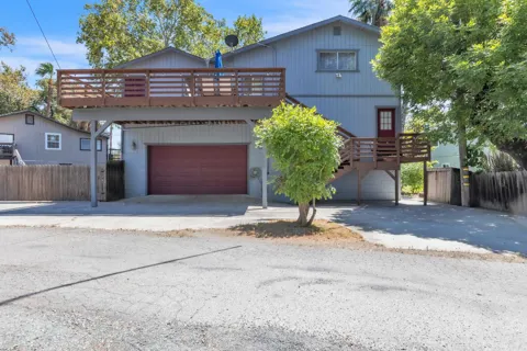 1728 Circle Drive