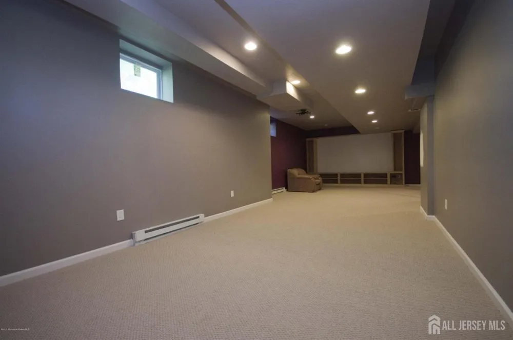 17 Santa Fe Avenue Old Bridge, NJ 08857