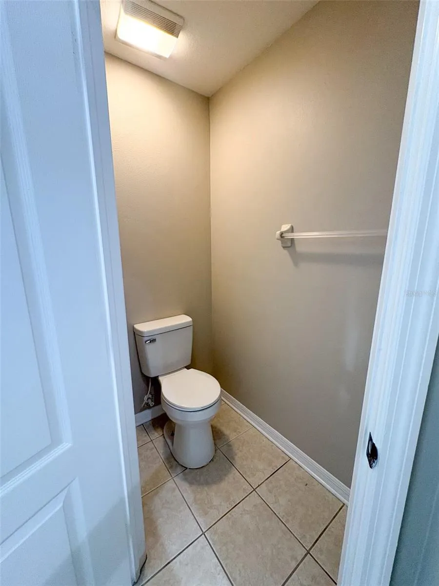 3922 WASHBURN PLACE Wesley Chapel, FL 33543