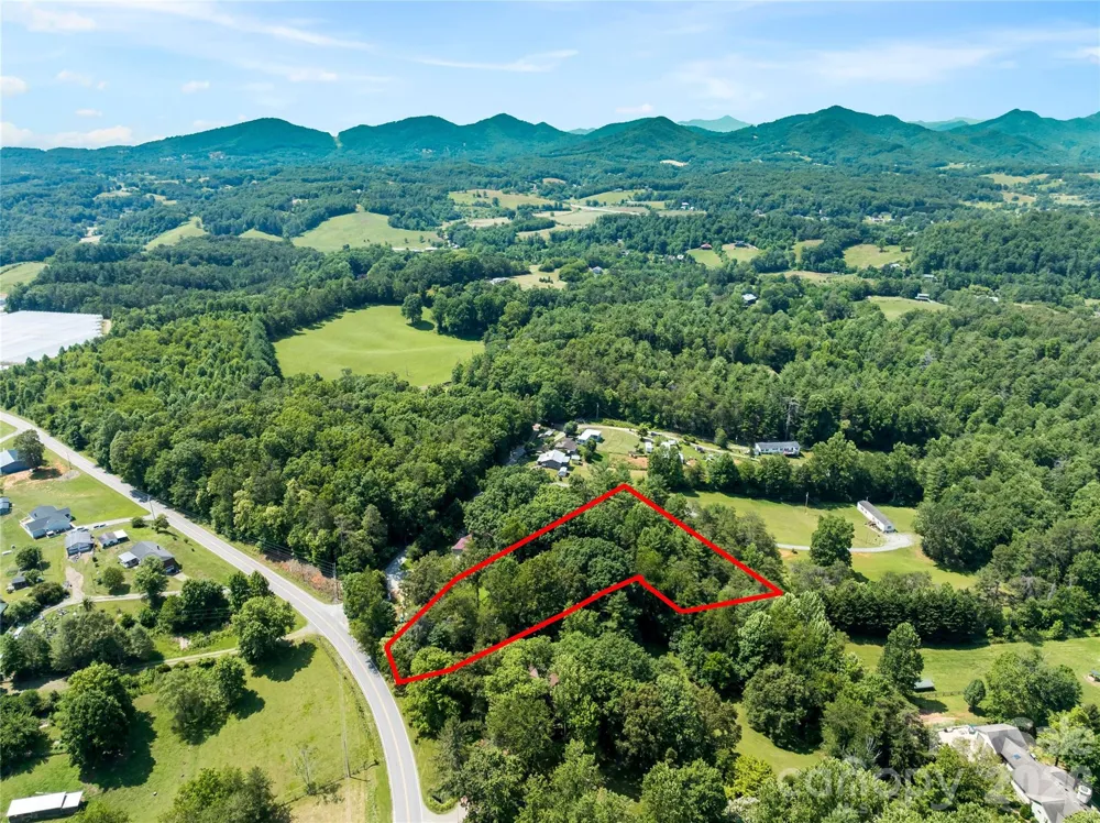 99999 Bear Creek Road Leicester, NC 28748