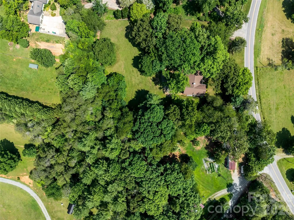 99999 Bear Creek Road Leicester, NC 28748