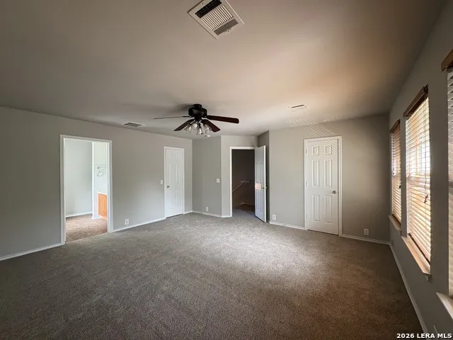 15818 TURFWAY PARK Selma, TX 78154