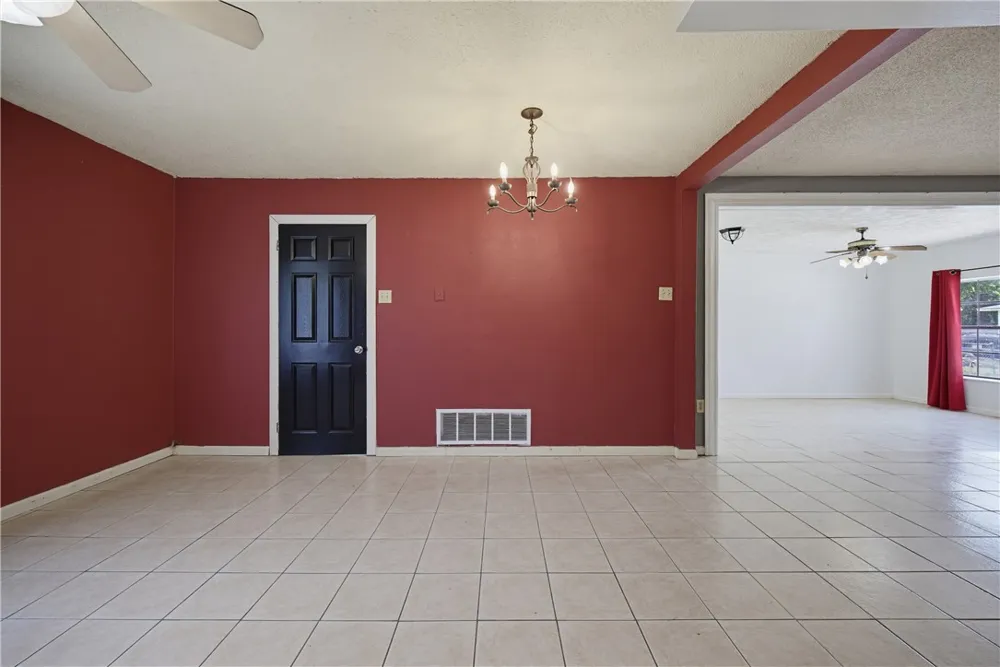 307 Bullard Odem, TX 78370