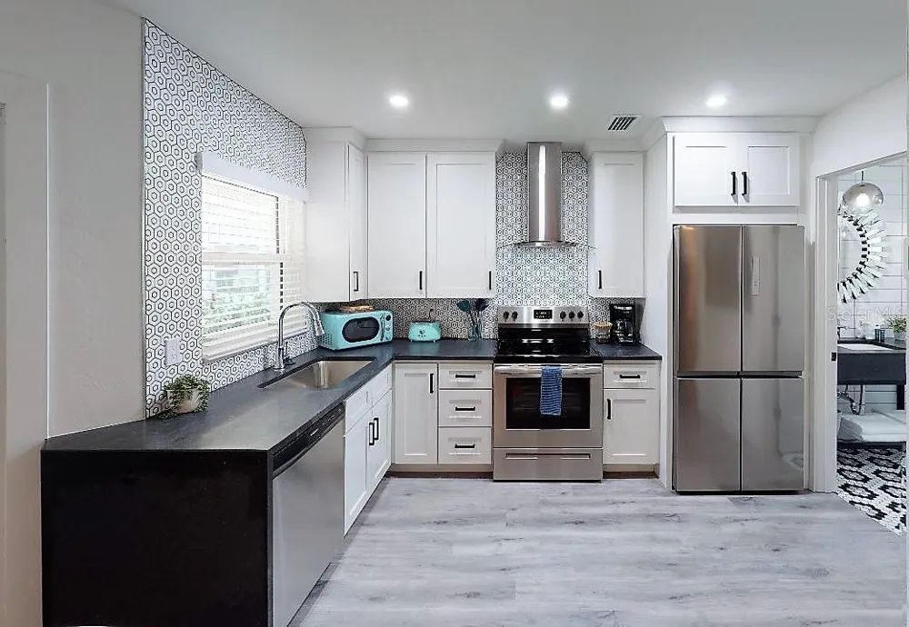 1912 MORRILL #1916 Sarasota, FL 34236