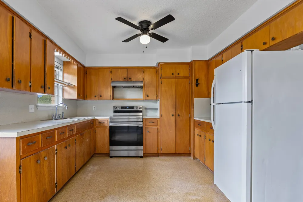 1406 Kingfish Drive Granite Shoals, TX 78654
