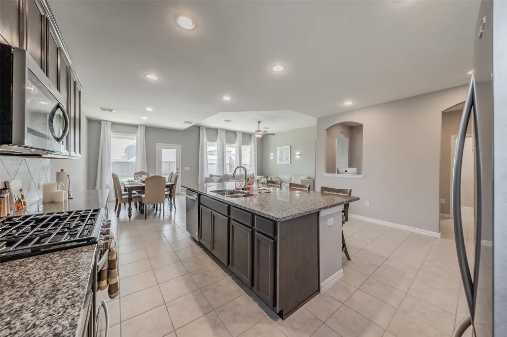 4512 Minnow Cove Road Oak Point, TX 75068