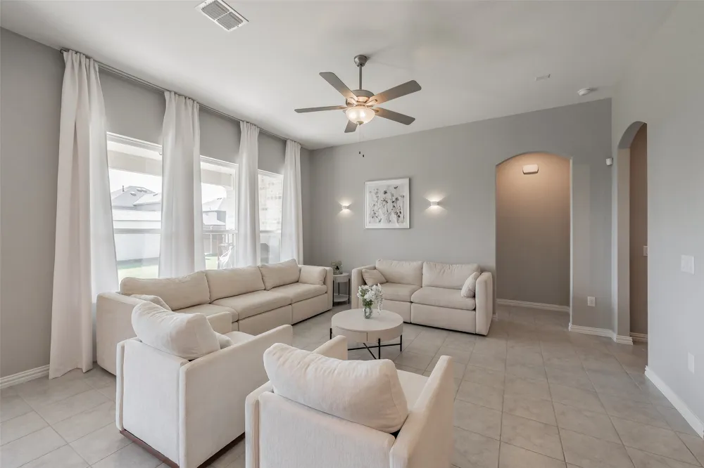 4512 Minnow Cove Road Oak Point, TX 75068