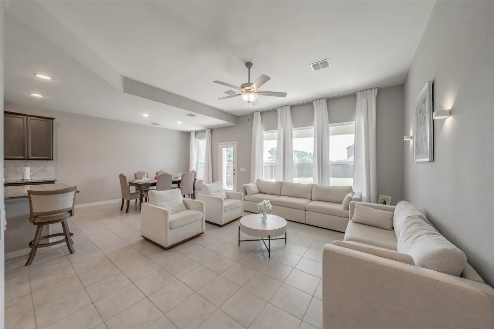 4512 Minnow Cove Road Oak Point, TX 75068