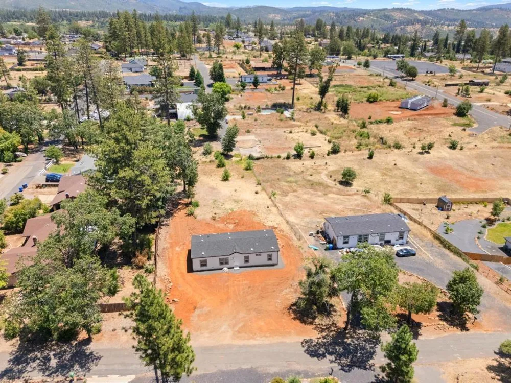 5570 De Sante Lane Paradise, CA 95969