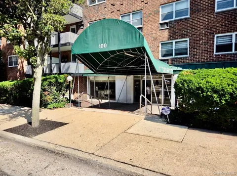 100 Lincoln Avenue #7B