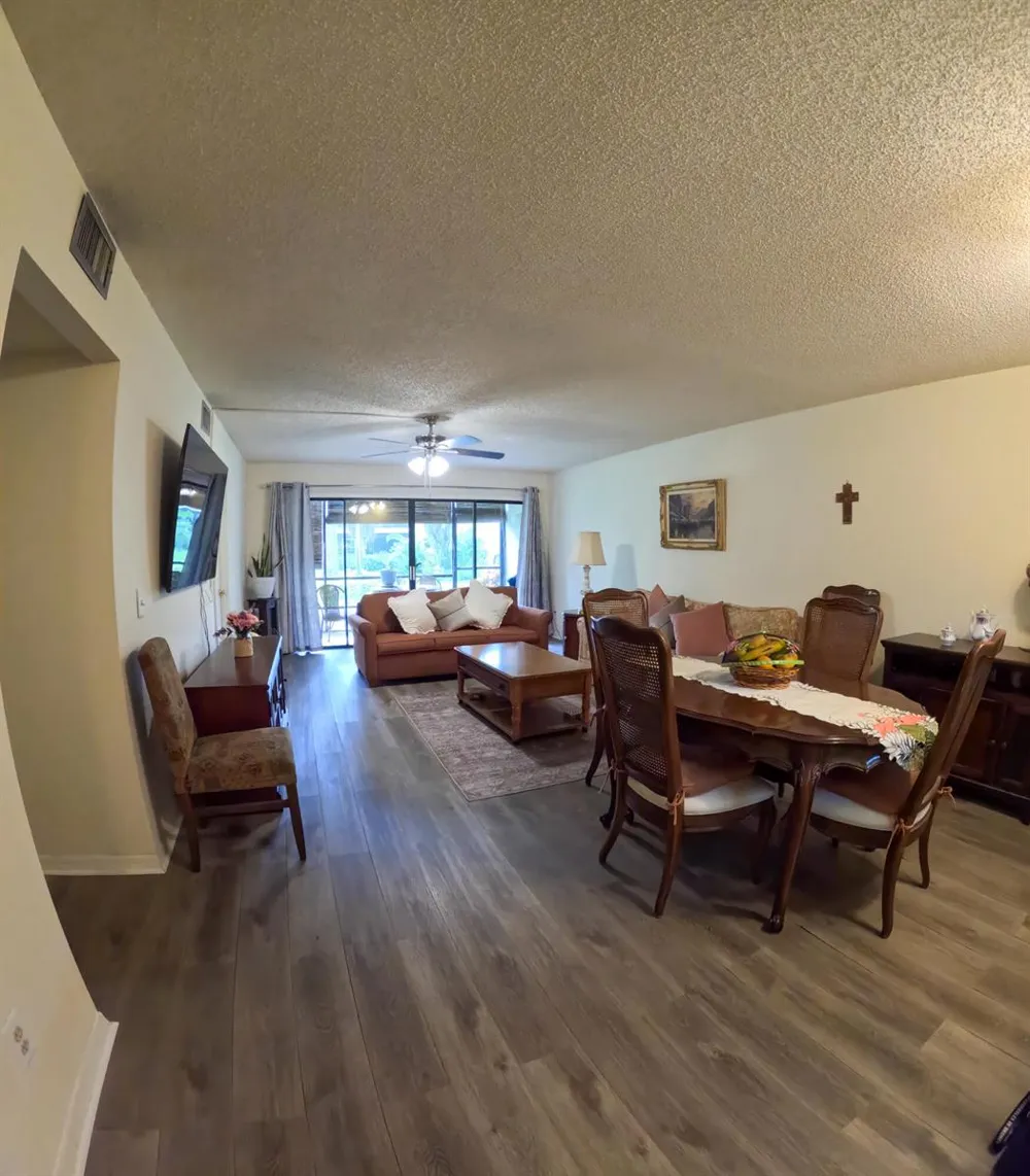400 18th Street #D Vero Beach, FL 32960