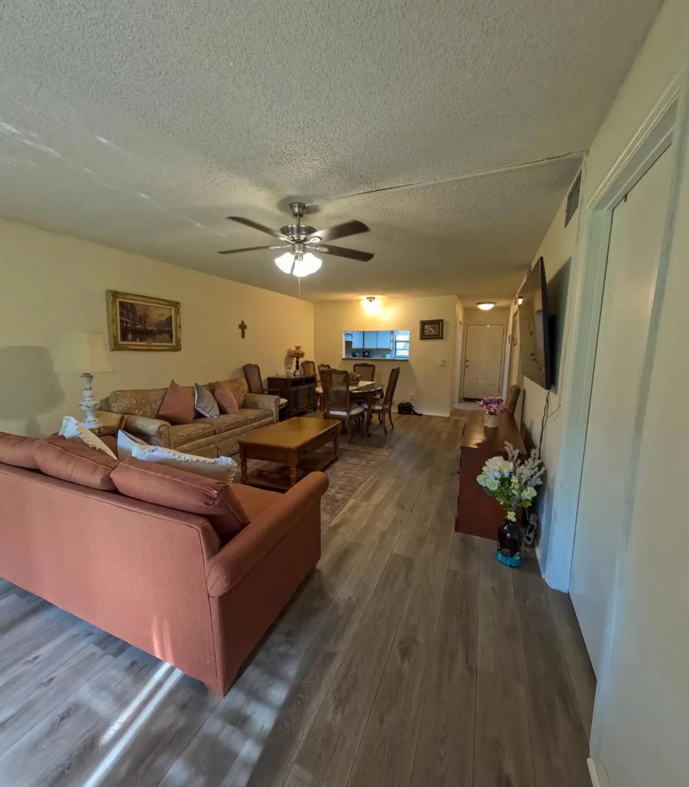 400 18th Street #D Vero Beach, FL 32960