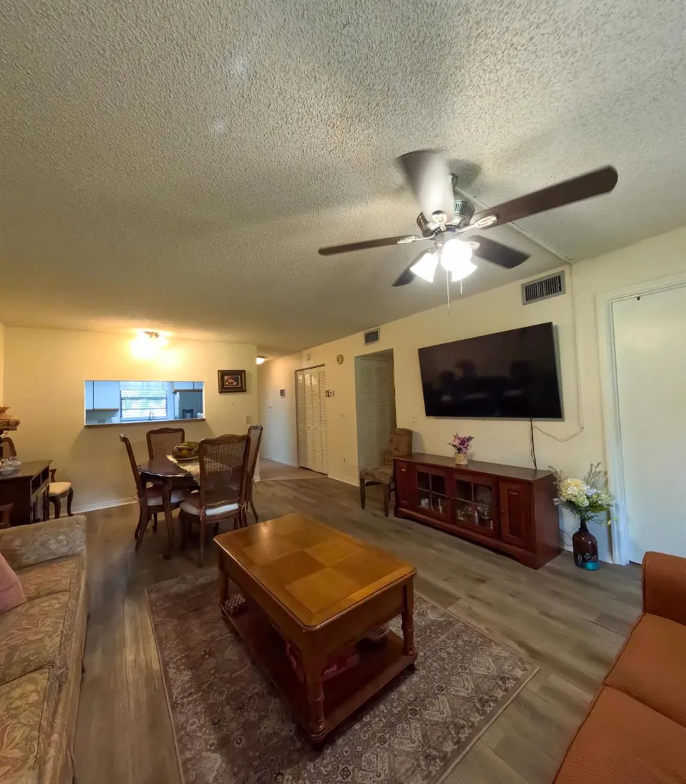 400 18th Street #D Vero Beach, FL 32960