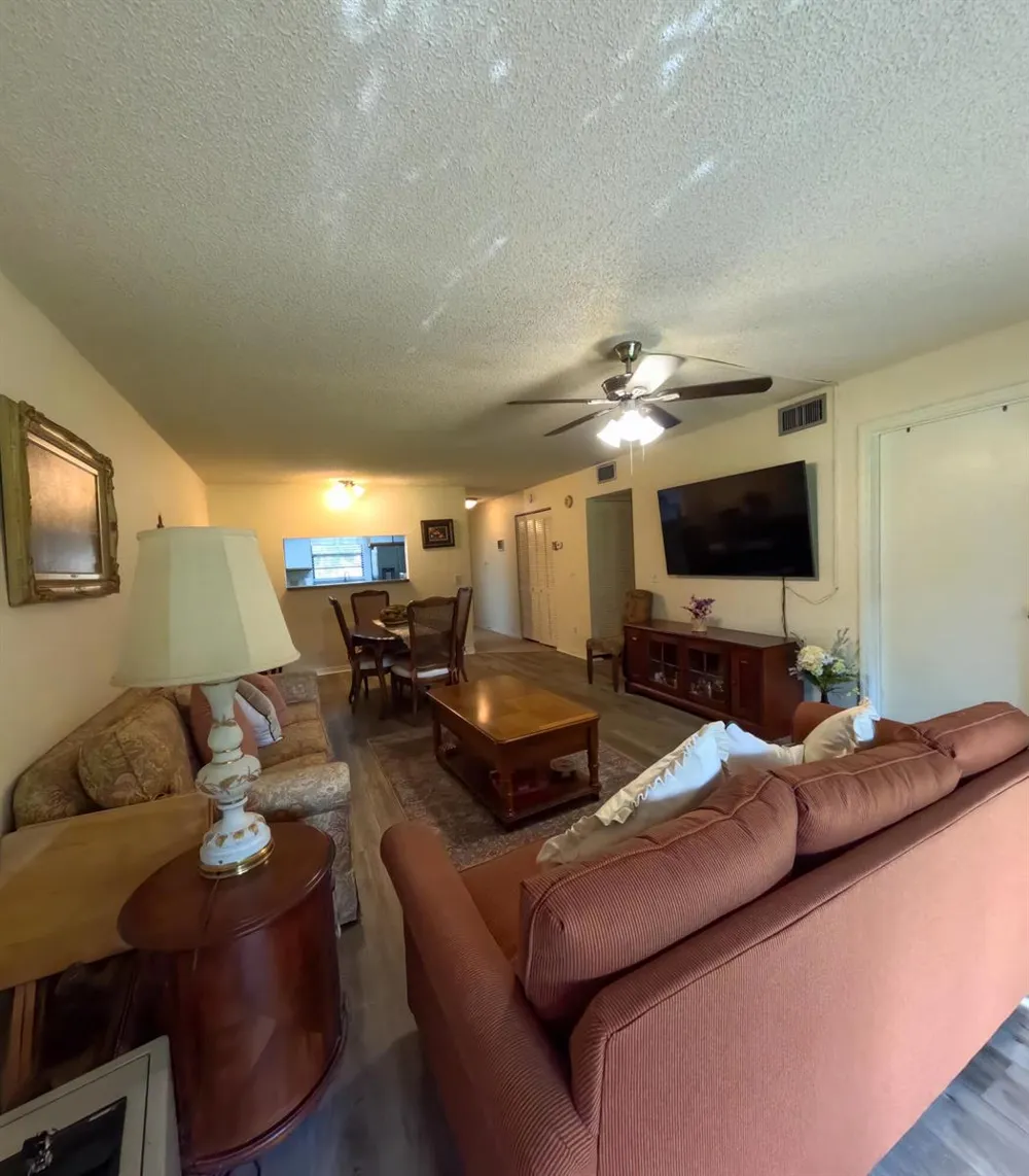 400 18th Street #D Vero Beach, FL 32960