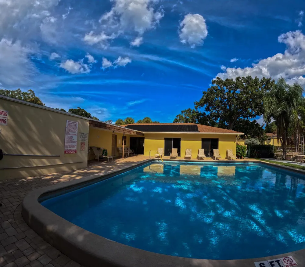 400 18th Street #D Vero Beach, FL 32960
