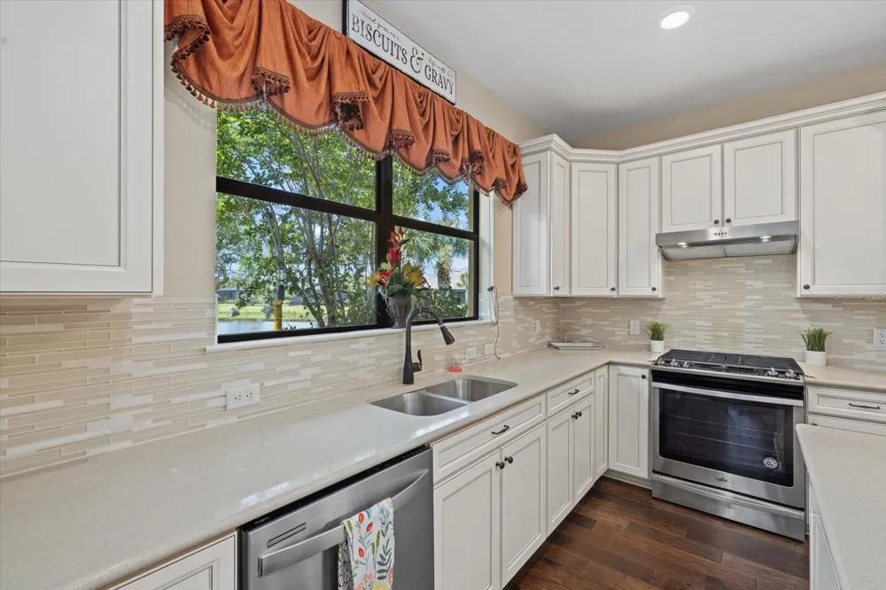 17011 HAMPTON FALLS TERRACE Lakewood Ranch, FL 34202