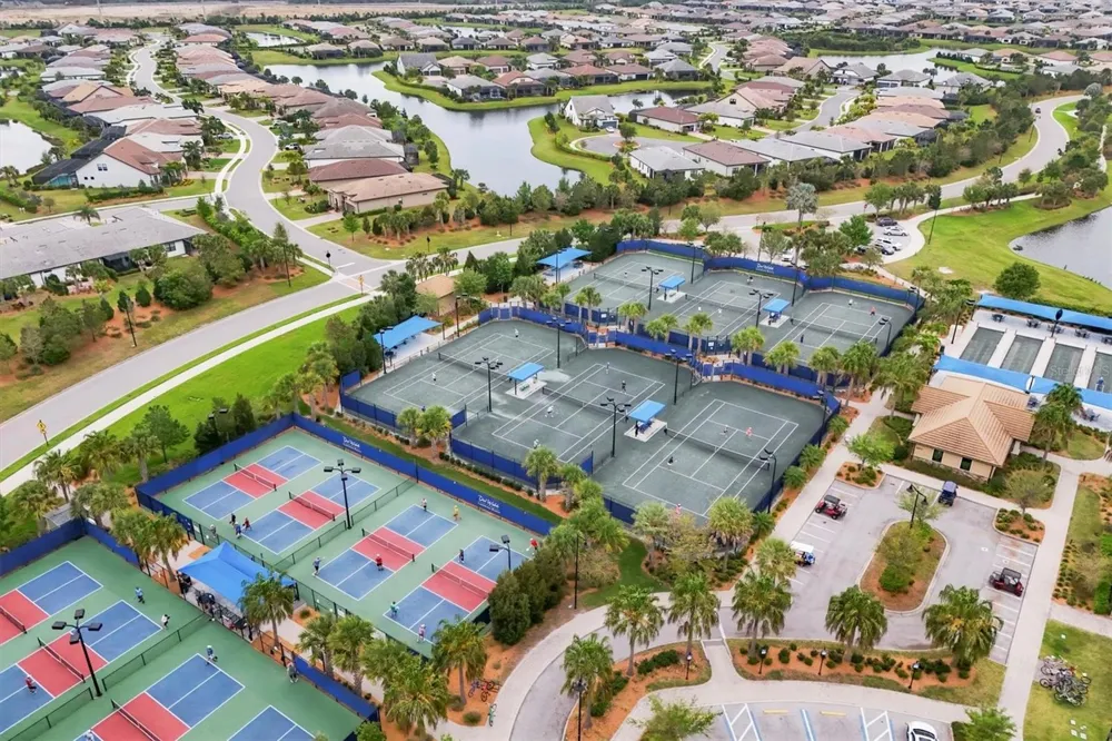 17011 HAMPTON FALLS TERRACE Lakewood Ranch, FL 34202