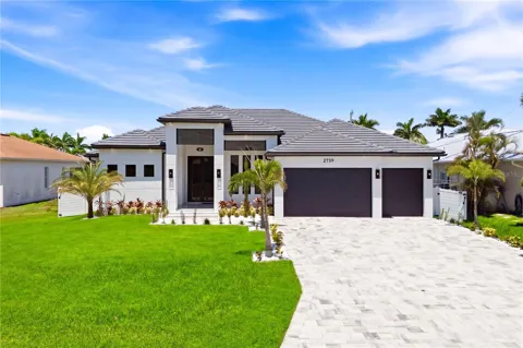 2739 SW 42ND LANE