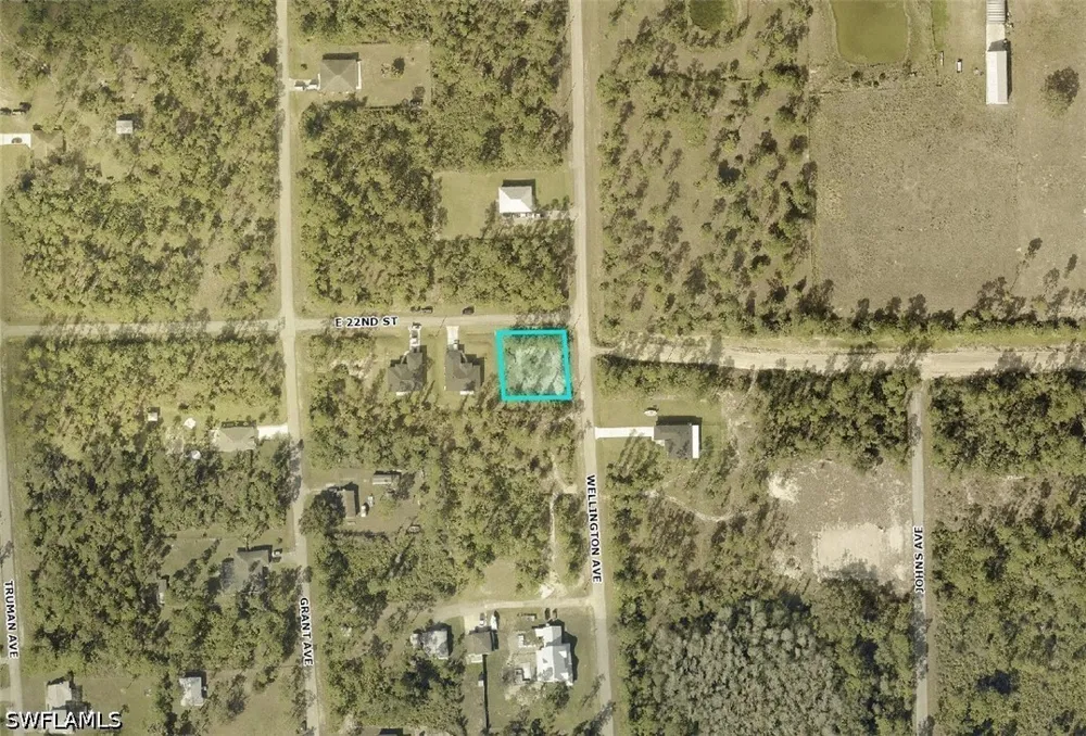 E 22nd Street Alva, FL 33920