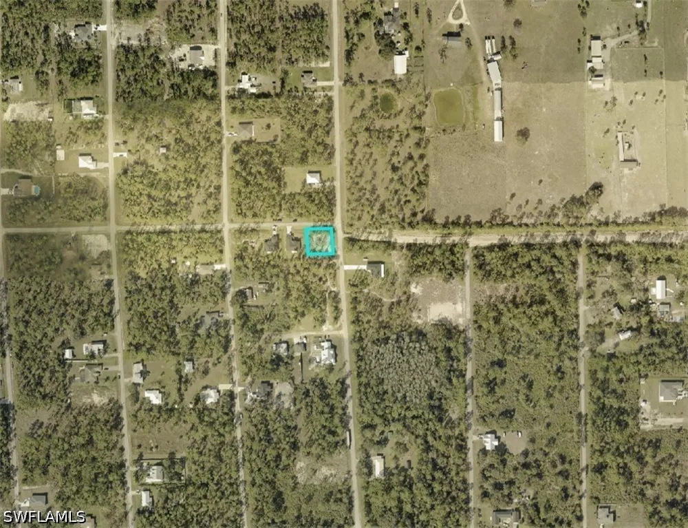 E 22nd Street Alva, FL 33920