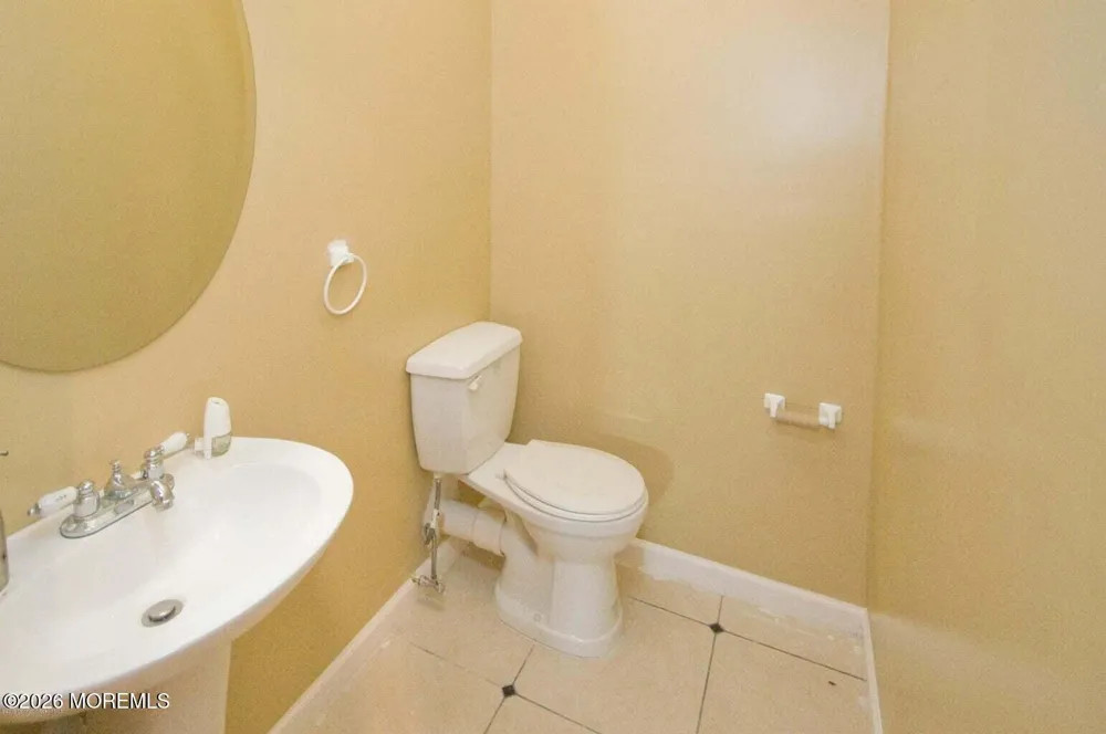 17 Santa Fe Avenue Old Bridge, NJ 08857