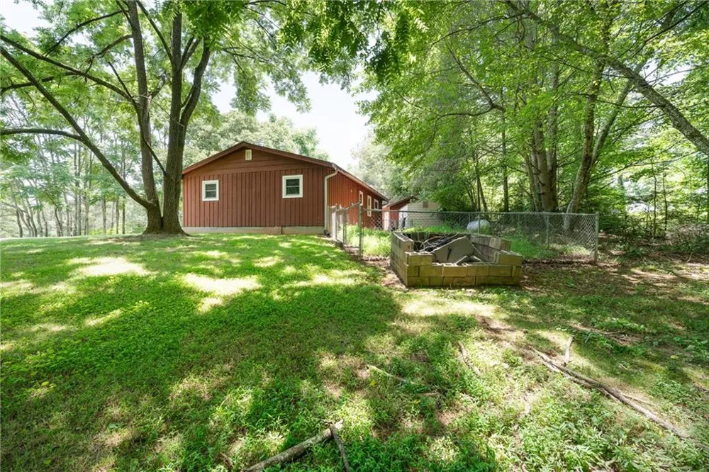 132 Mockingbird Lane McCaysville, GA 30555