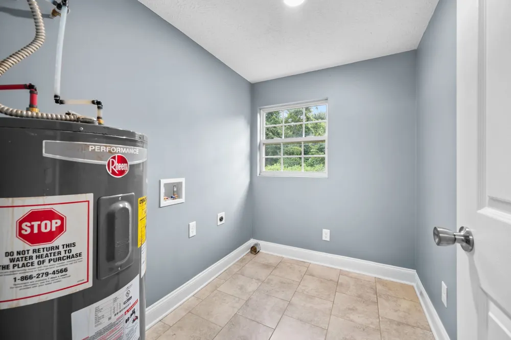 243 N G St Hillsboro, TN 37342
