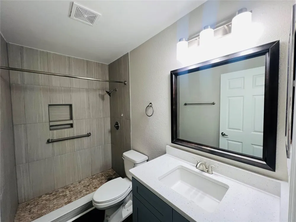 2556 WOODGATE BOULEVARD #103 Orlando, FL 32822