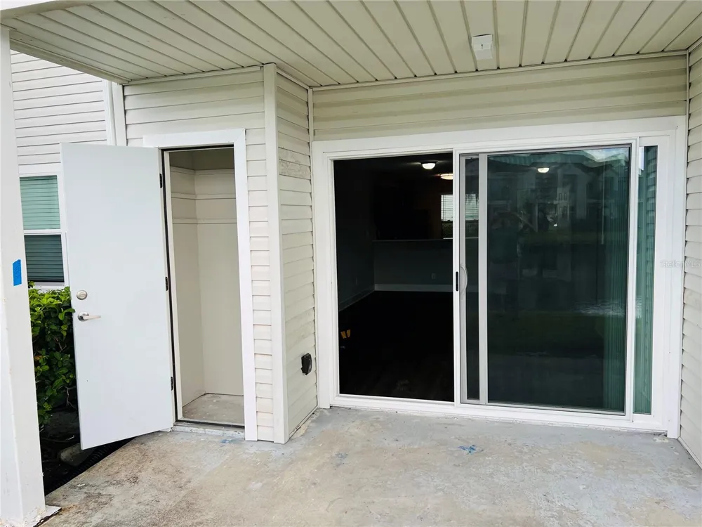 2556 WOODGATE BOULEVARD #103 Orlando, FL 32822