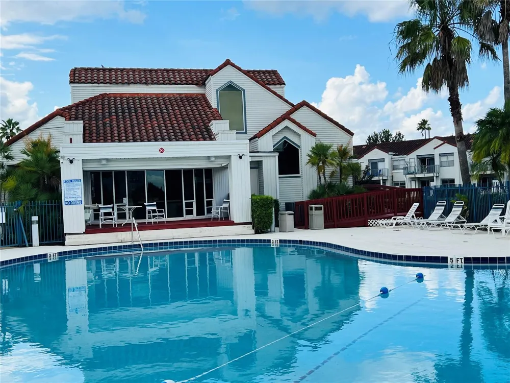 2556 WOODGATE BOULEVARD #103 Orlando, FL 32822