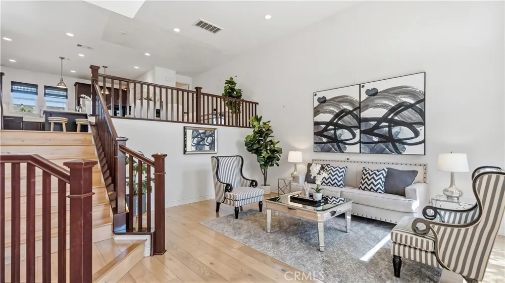 656 W Huntington #O-1 Arcadia, CA 91007