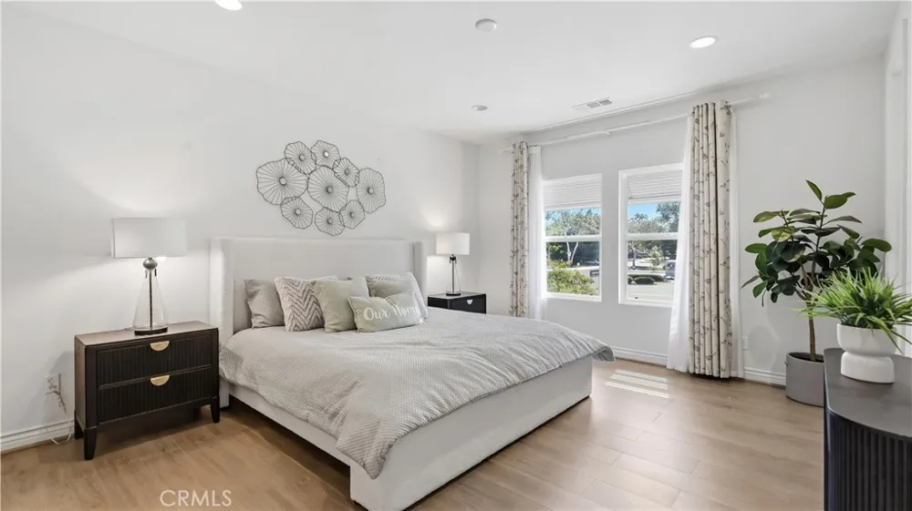 656 W Huntington #O-1 Arcadia, CA 91007