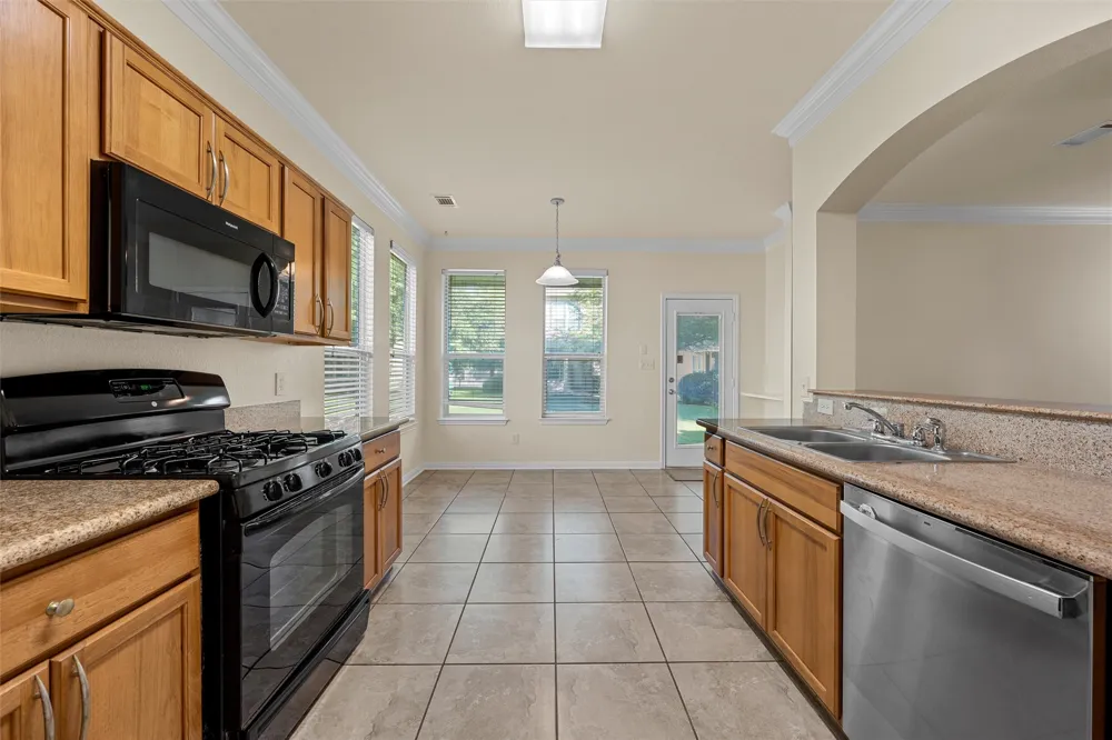 2513 S 2nd Street Waco, TX 76706