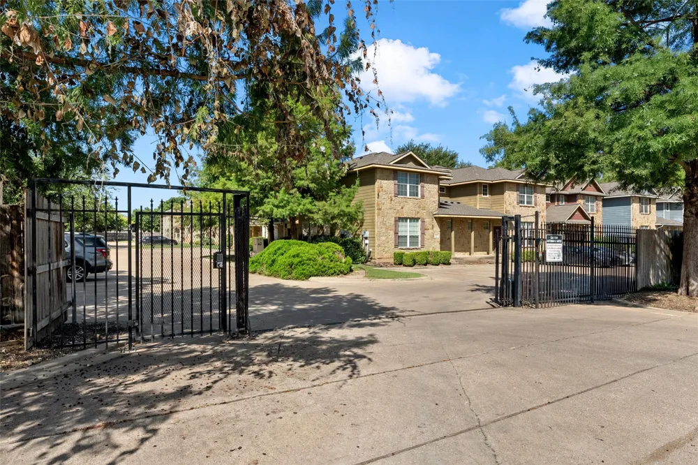 2513 S 2nd Street Waco, TX 76706