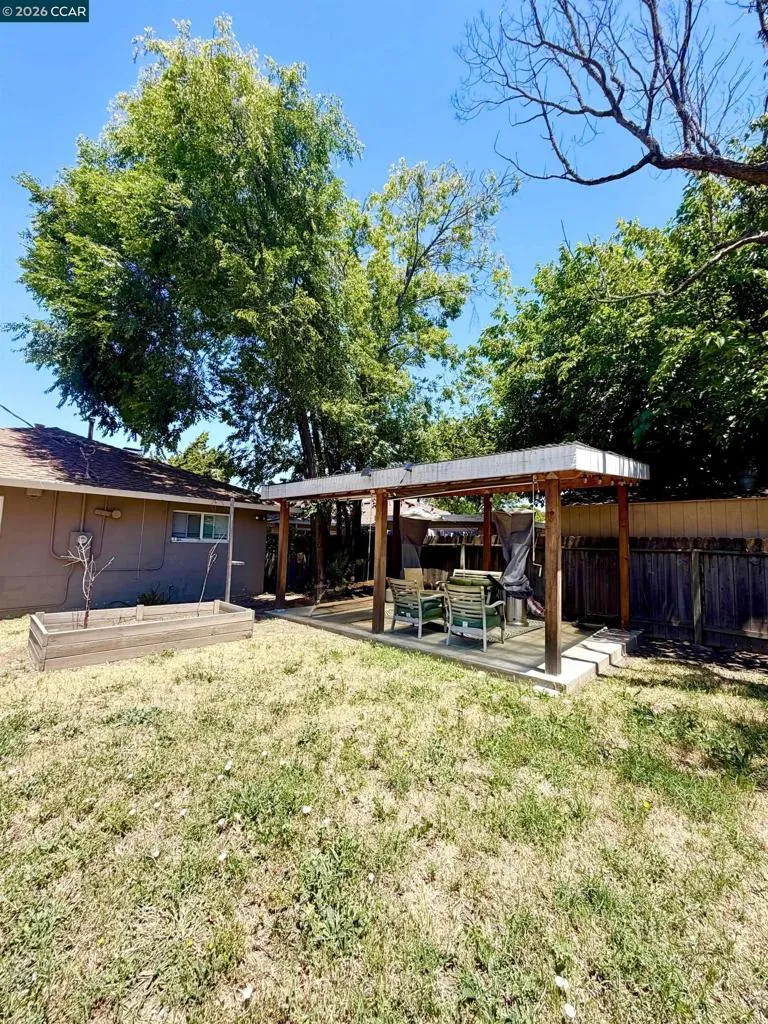 1521 Empire Fairfield, CA 94533