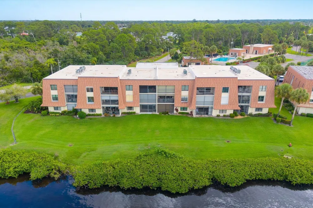 3100 SE Pruitt Road #H105 Port St. Lucie, FL 34952