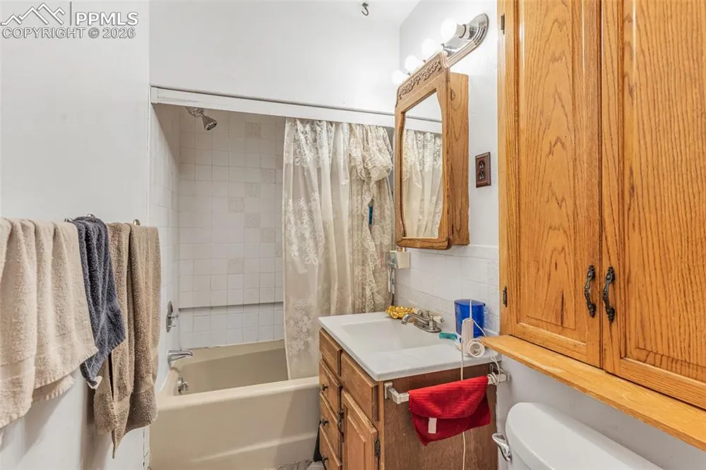 511 Broadway Avenue Pueblo, CO 81004